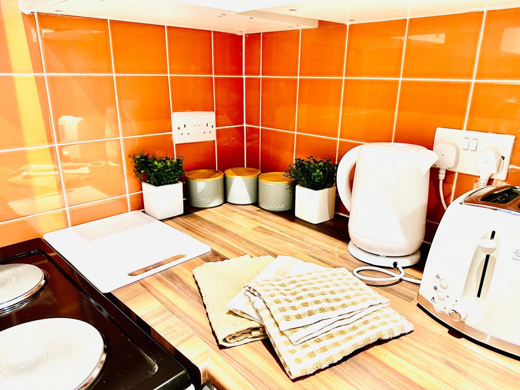 Comfy Studio Flat And Workspace Near Ashton-U-Lyne Station Stalybridge Extérieur photo